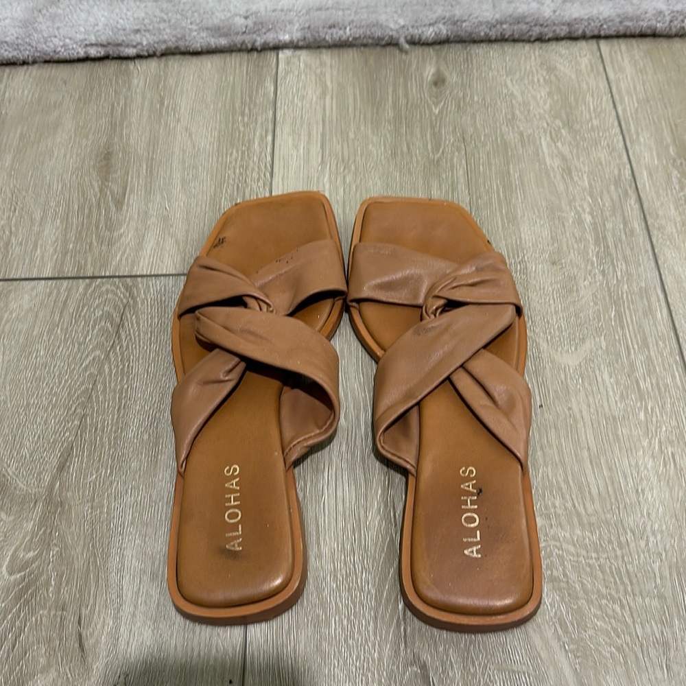 Alohas Leather Sandals